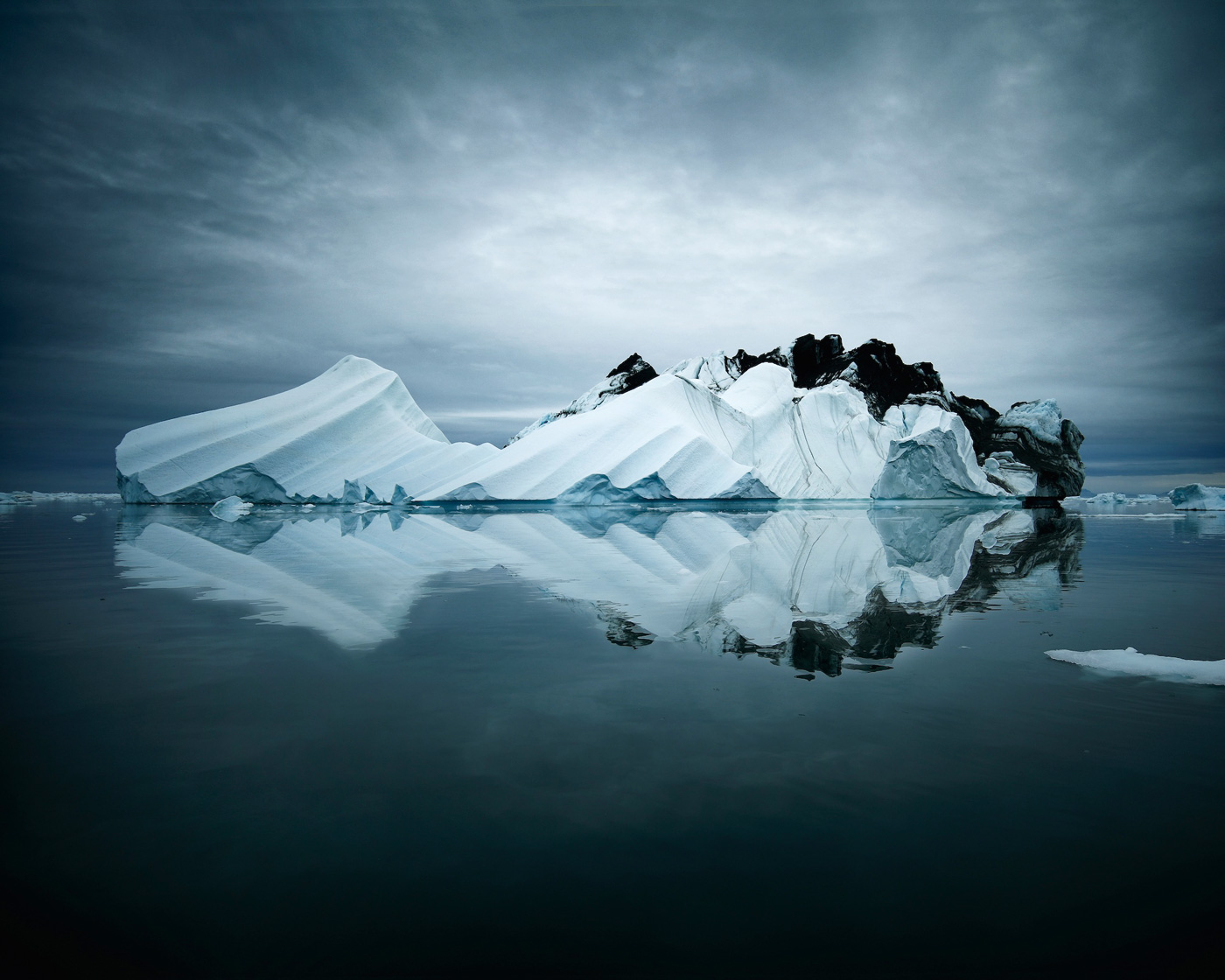 (c) Sebastian Copeland